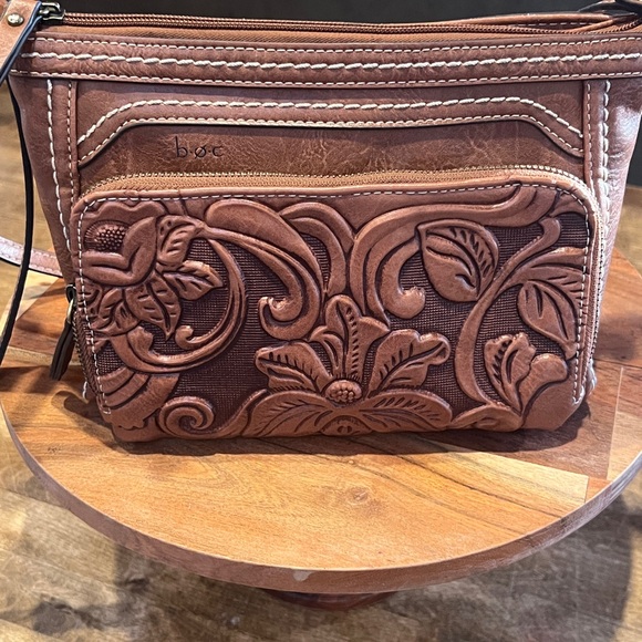 b.o.c. Handbags - B.O.C. Crossbody bag